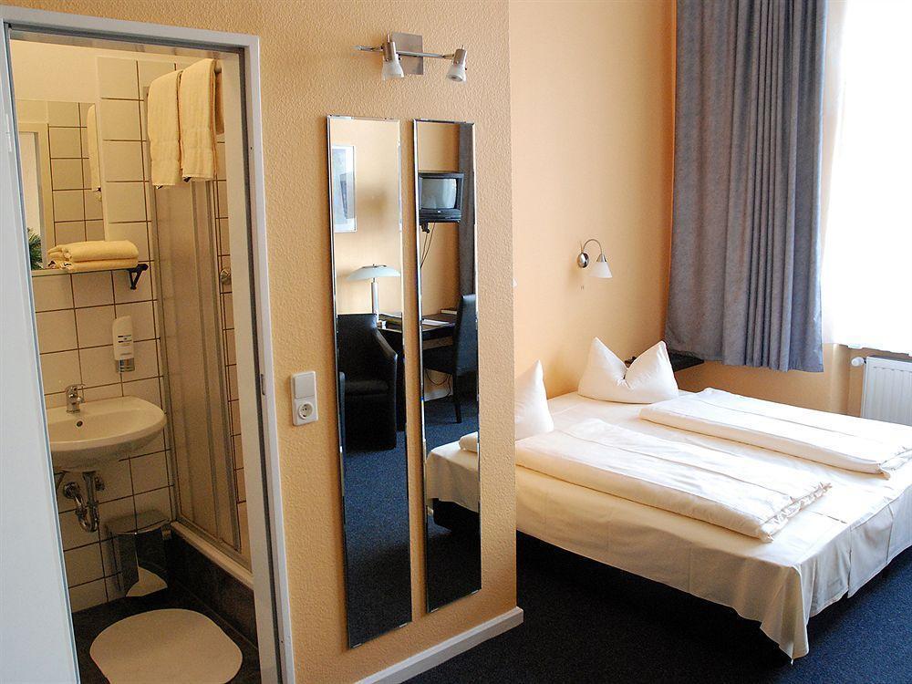 Hotel Am Hermannplatz Berlin Ngoại thất bức ảnh