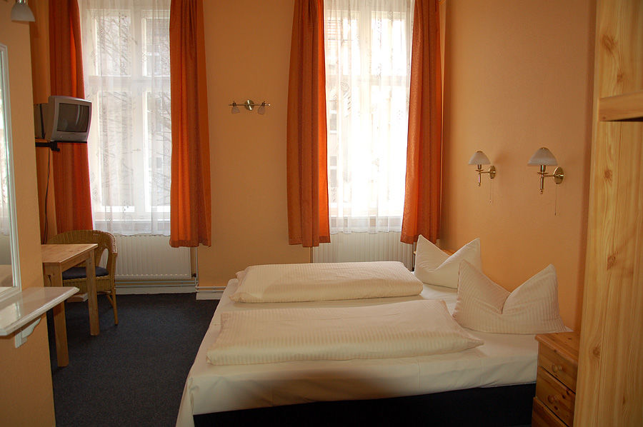 Hotel Am Hermannplatz Berlin Ngoại thất bức ảnh