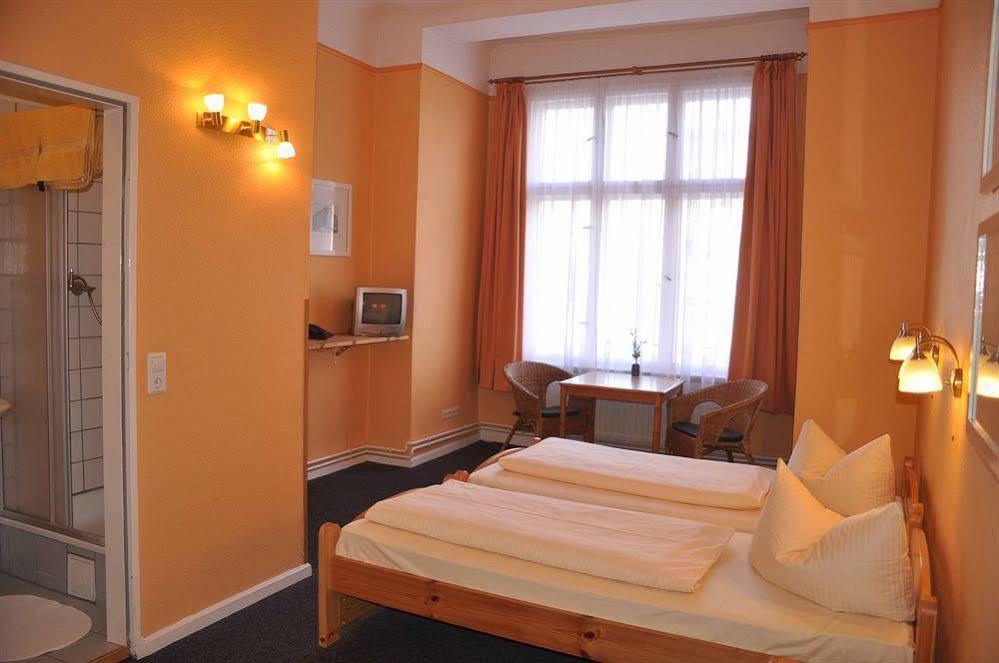 Hotel Am Hermannplatz Berlin Ngoại thất bức ảnh