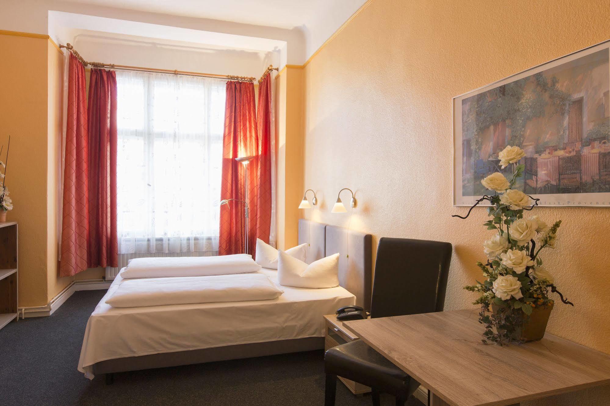 Hotel Am Hermannplatz Berlin Ngoại thất bức ảnh