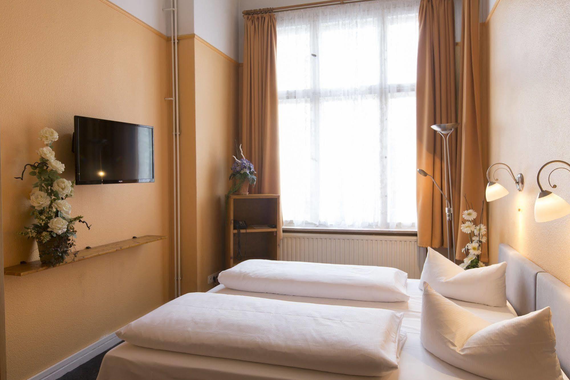 Hotel Am Hermannplatz Berlin Ngoại thất bức ảnh