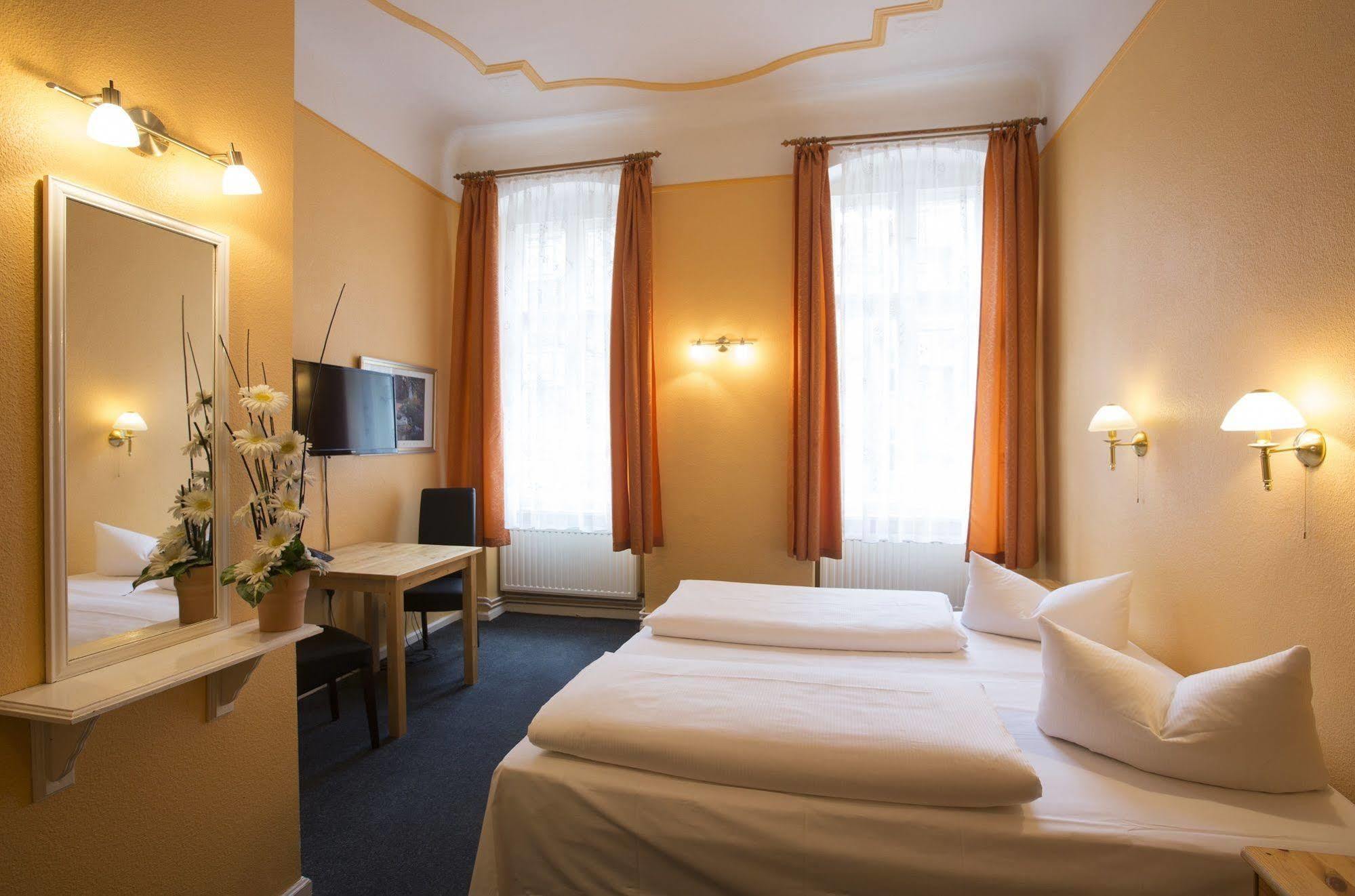 Hotel Am Hermannplatz Berlin Ngoại thất bức ảnh
